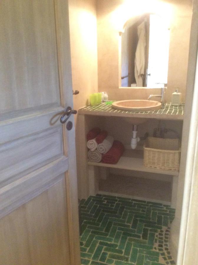 Mas De Costebelle Bed & Breakfast Bollène Екстериор снимка