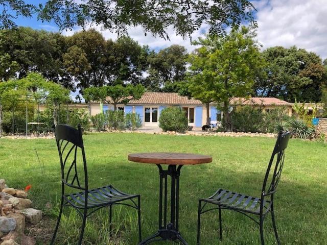 Mas De Costebelle Bed & Breakfast Bollène Екстериор снимка